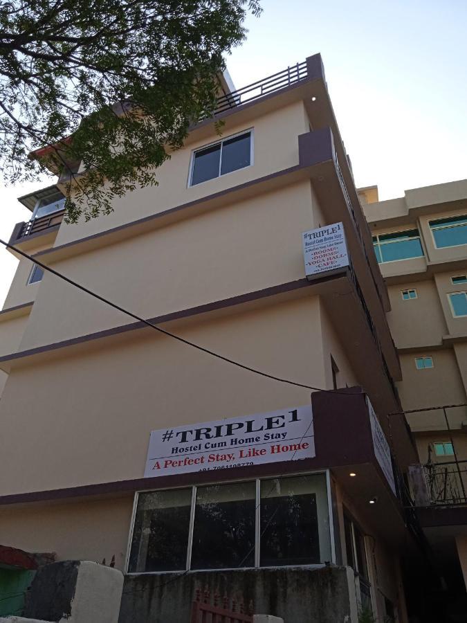 Triple1 Hostel & Homestay Rishīkesh Zewnętrze zdjęcie